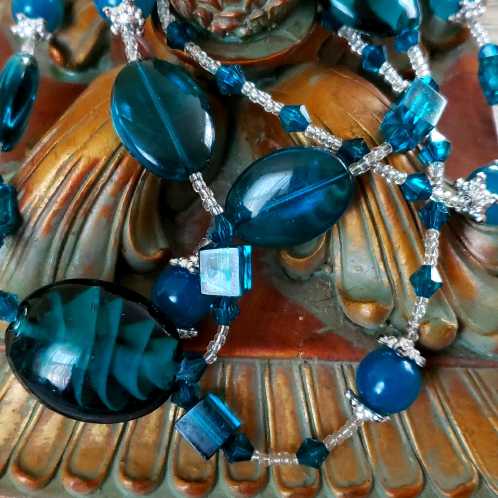 Vintage Glass Beads💙